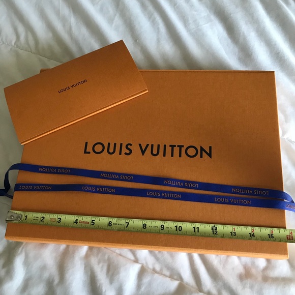 LOUIS VUITTON BOX - Picture 2 of 4